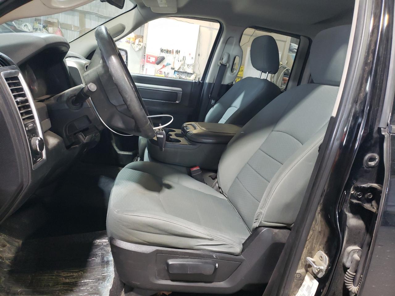 2014 RAM 1500 - Image 7
