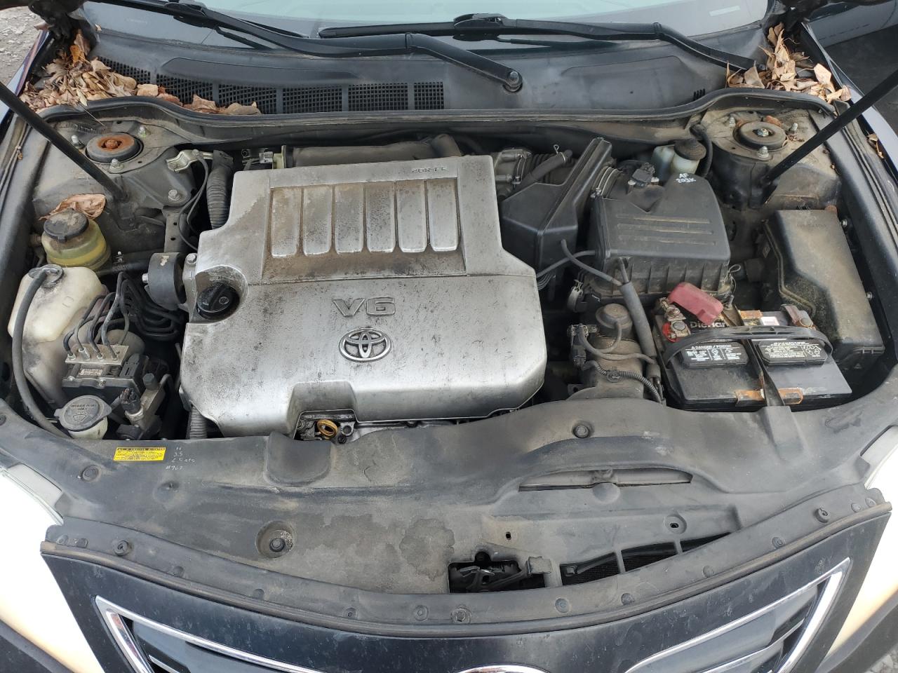 2011 Toyota Camry - Image 11