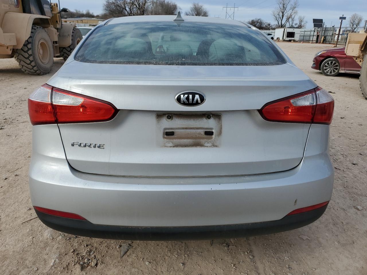 2016 Kia Forte - Image 6