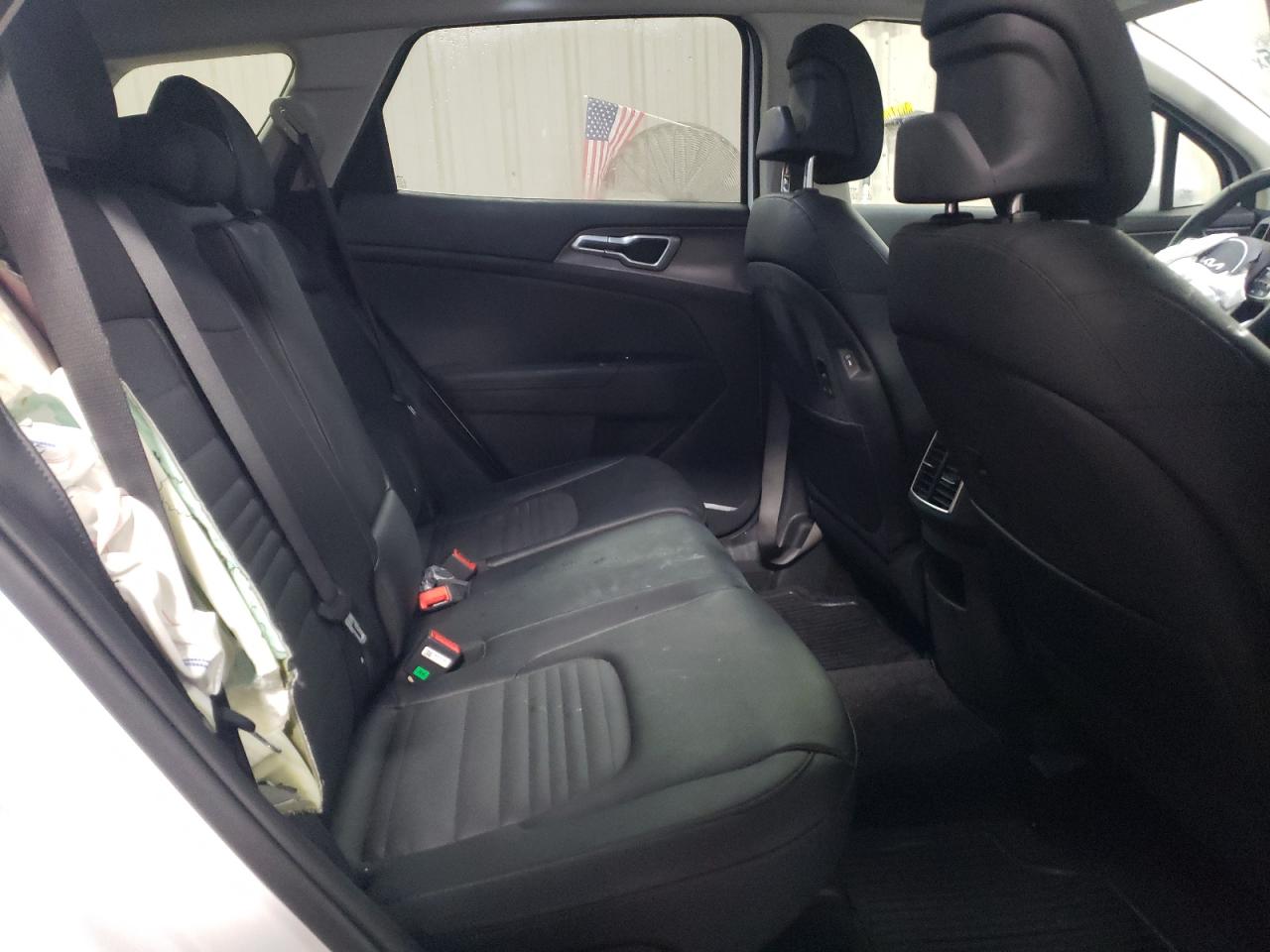 2024 Kia Sportage - Image 10
