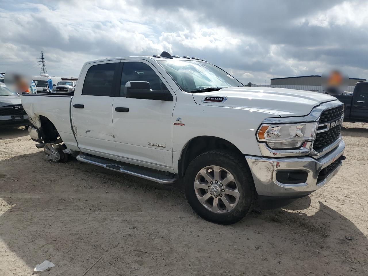 2022 RAM 2500 - Image 4