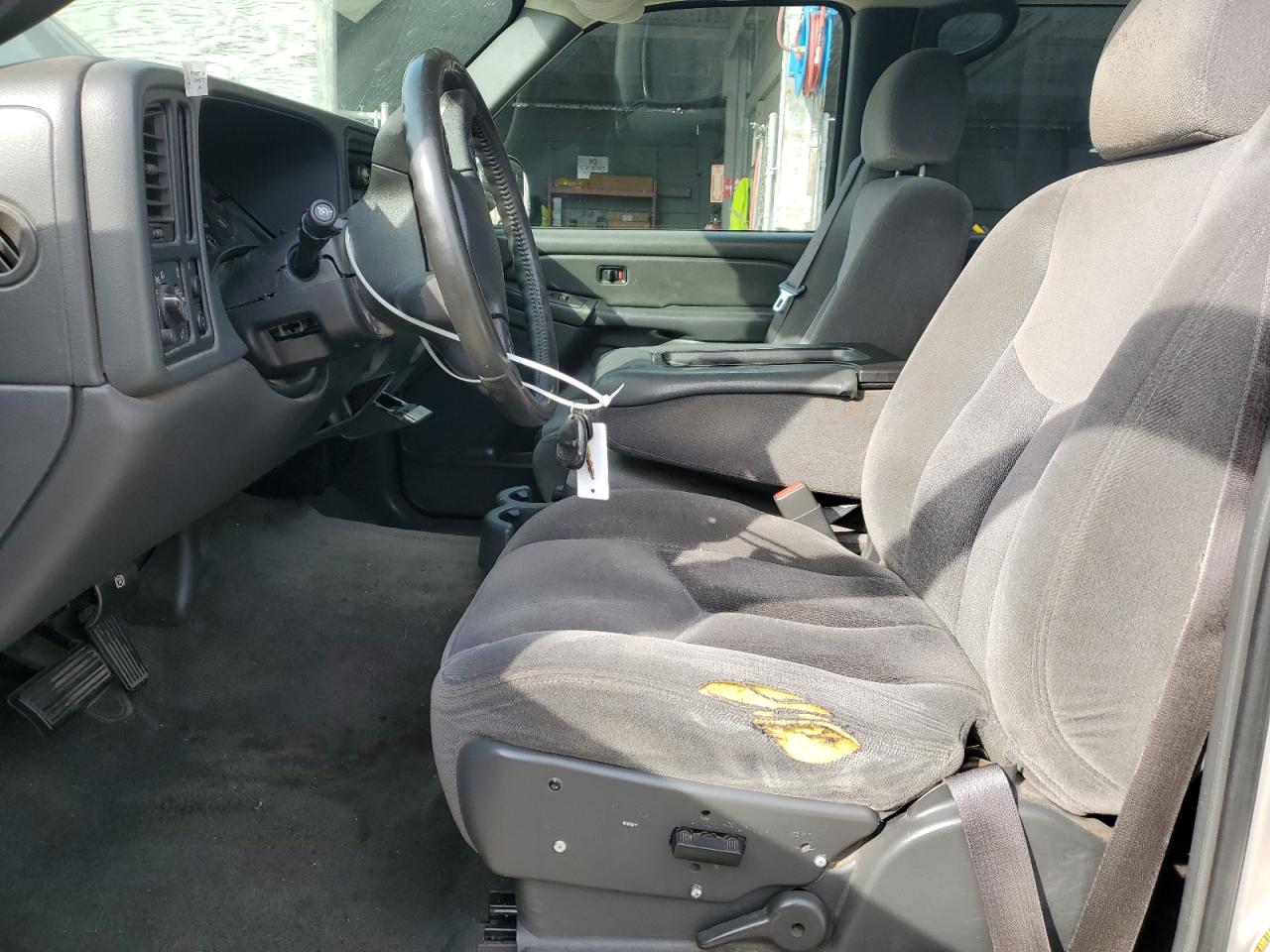 2005 GMC Sierra - Image 7