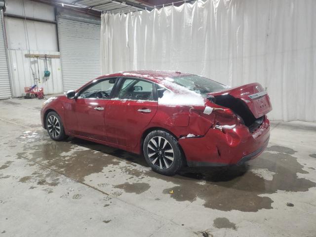  NISSAN ALTIMA 2018 Czerwony