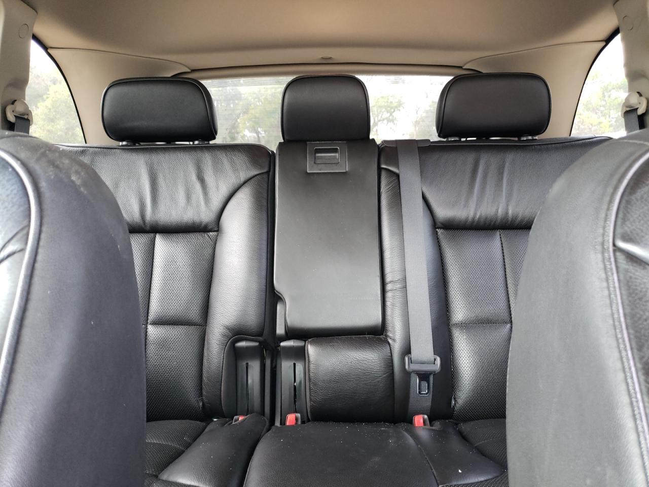 2010 Lincoln MKX - Image 10