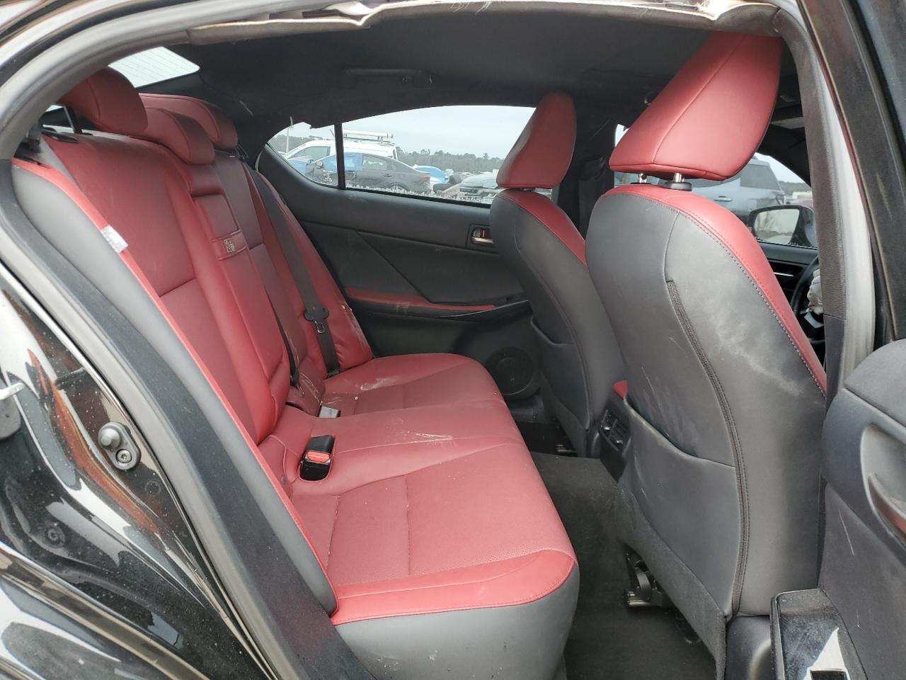 2023 Lexus IS - Image 10