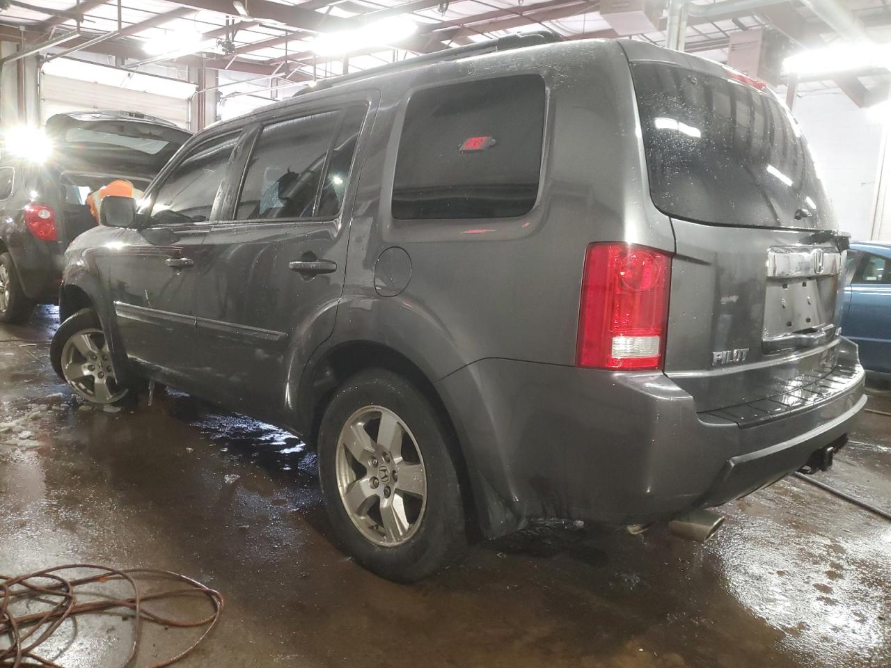 2011 Honda Pilot - Image 2