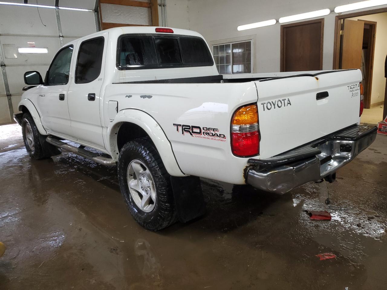 2004 Toyota Tacoma - Image 2