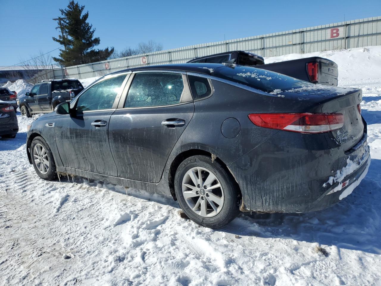 2018 Kia Optima - Image 2