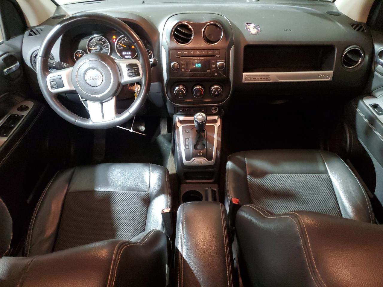 2017 Jeep Compass - Image 8