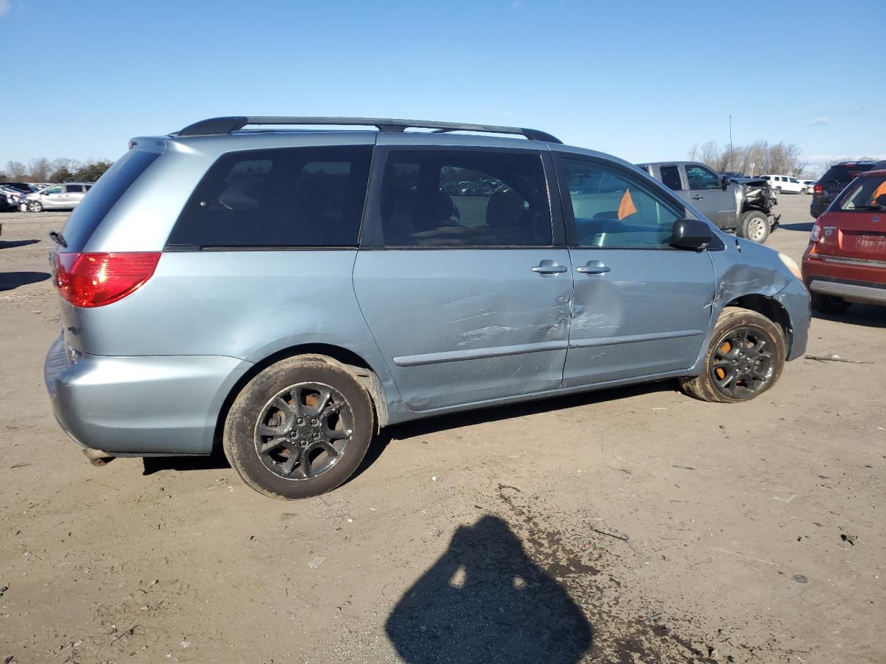 2006 Toyota Sienna - Image 3