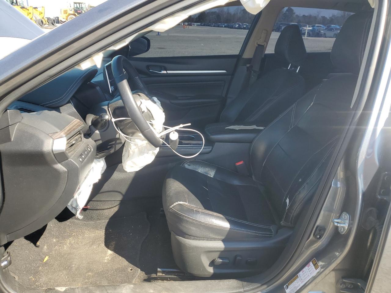 2019 Nissan Altima - Image 7