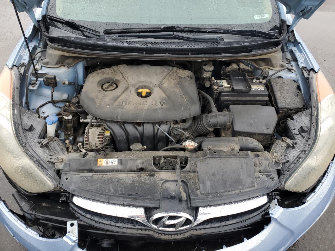 2012 Hyundai Elantra - Image 11