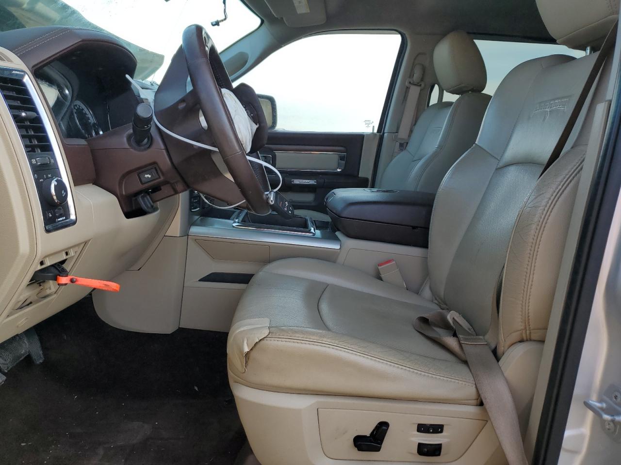 2015 RAM 1500 - Image 7