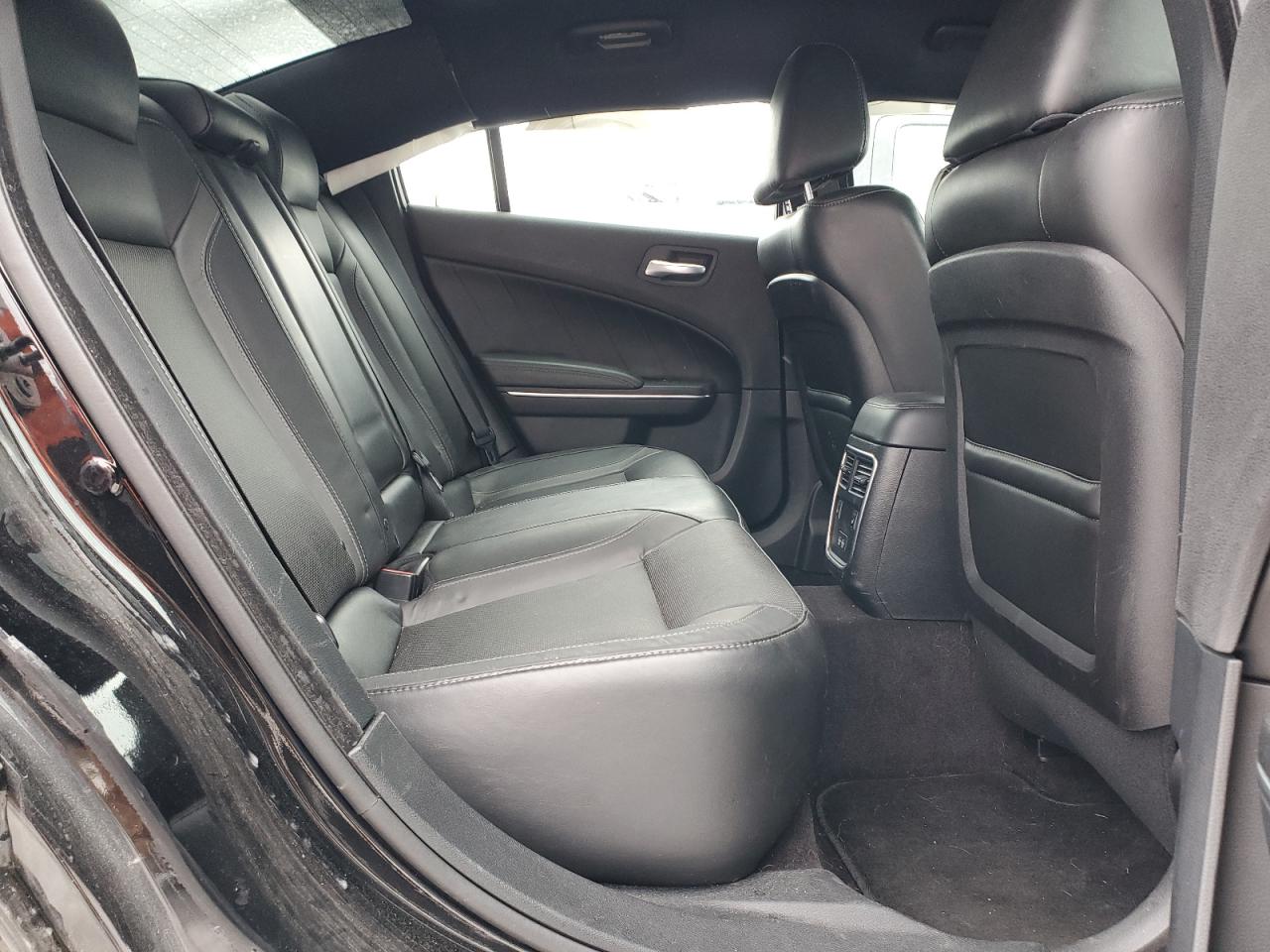 2018 Dodge Charger - Image 10
