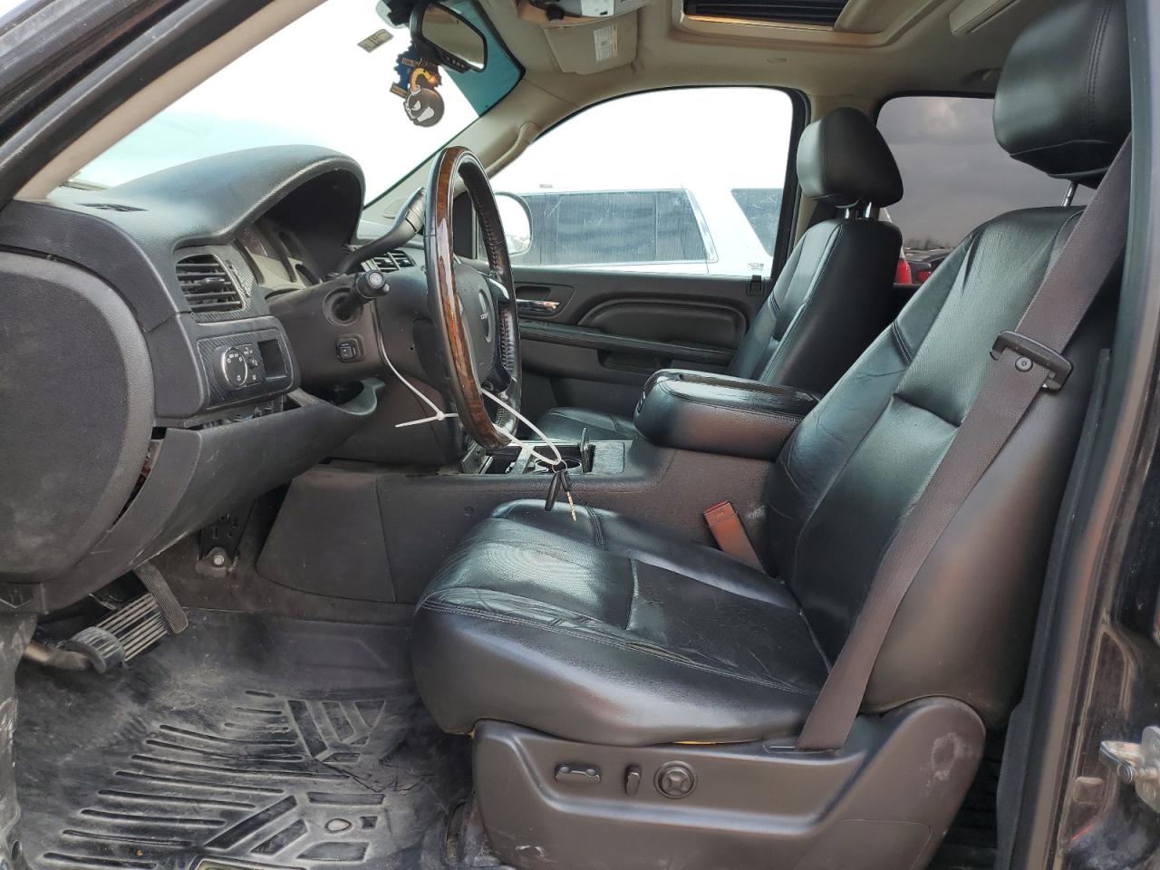 2012 GMC Yukon - Image 7