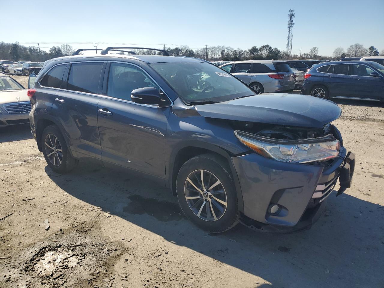 2018 Toyota Highlander - Image 4