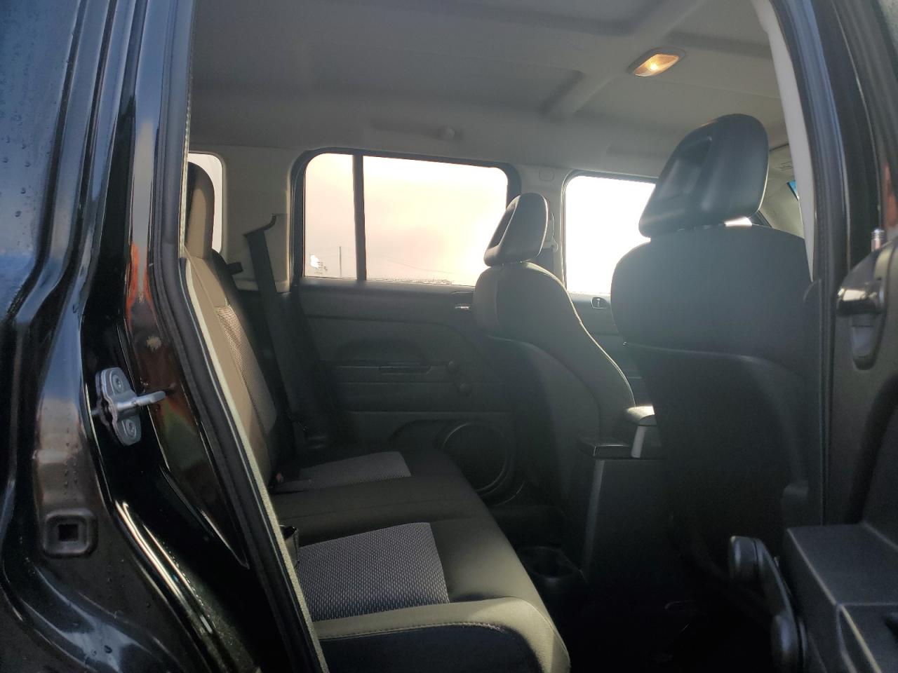 2009 Jeep Liberty (Patriot) - Image 11