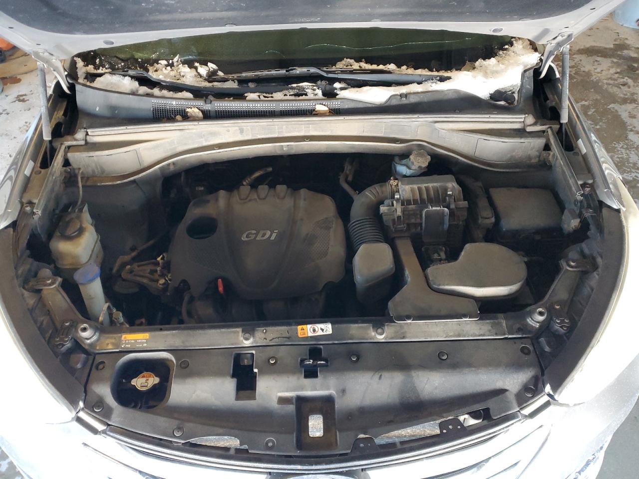 2013 Hyundai Santa Fe - Image 11