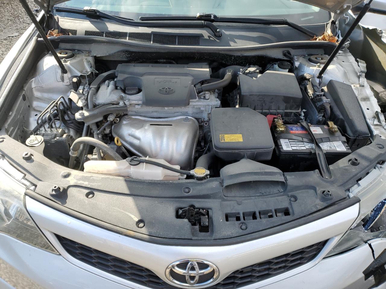 2014 Toyota Camry - Image 11
