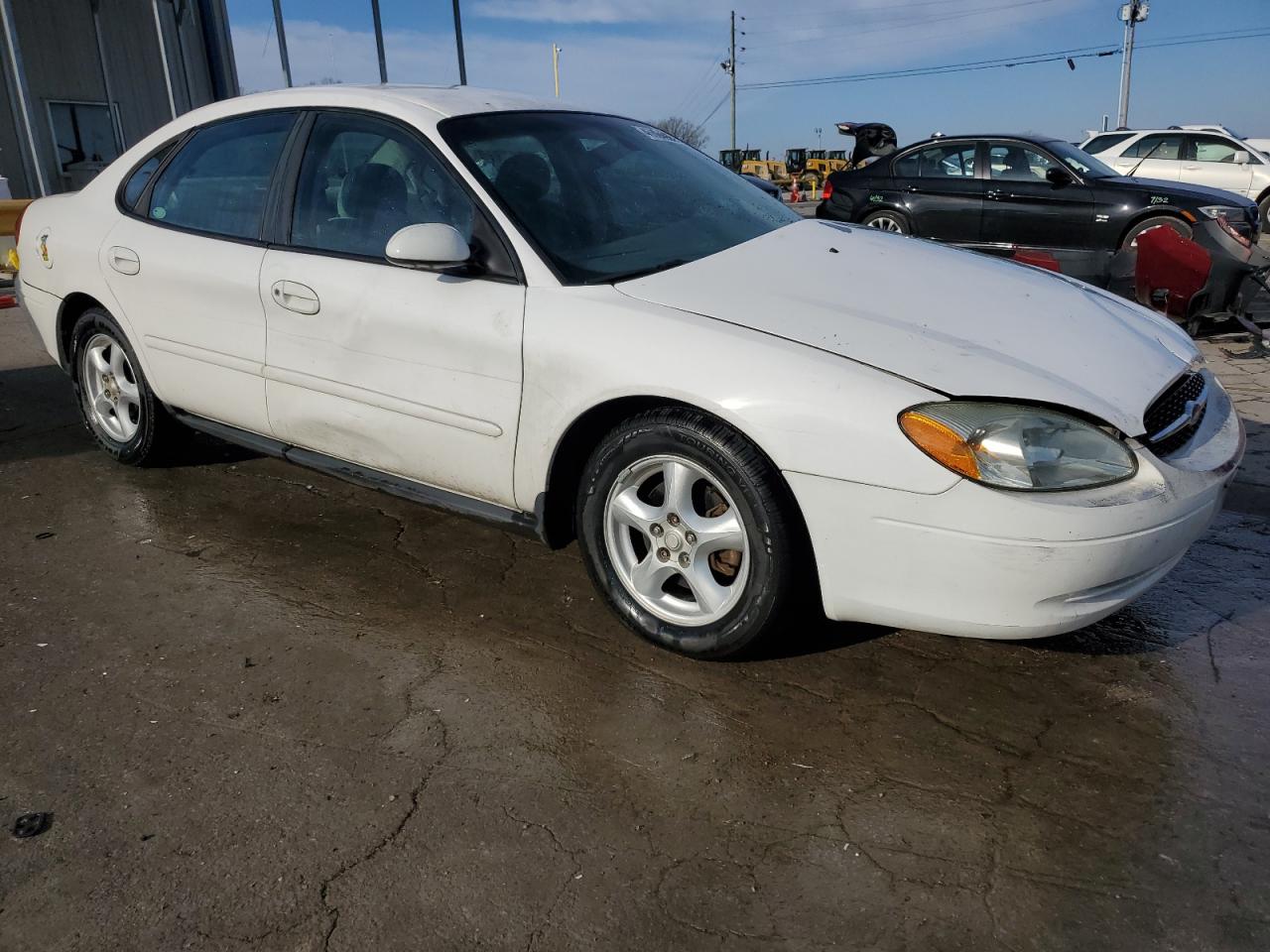 2003 Ford Taurus - Image 4