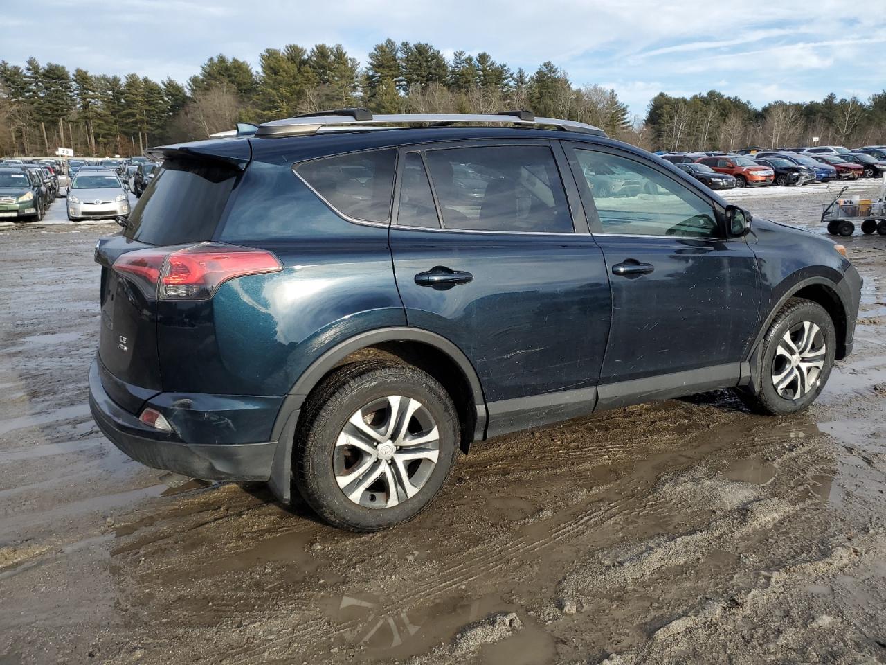 2018 Toyota RAV 4 - Image 3