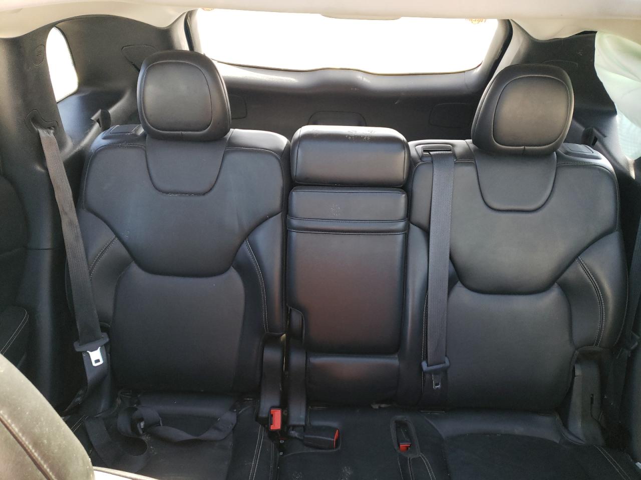 2018 Jeep Grand Cherokee - Image 10