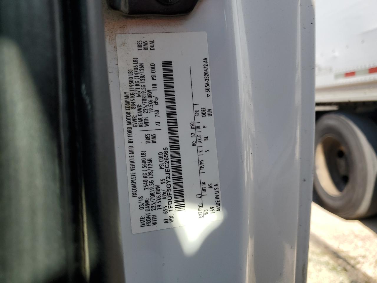 2018 Ford F550 - Image 13