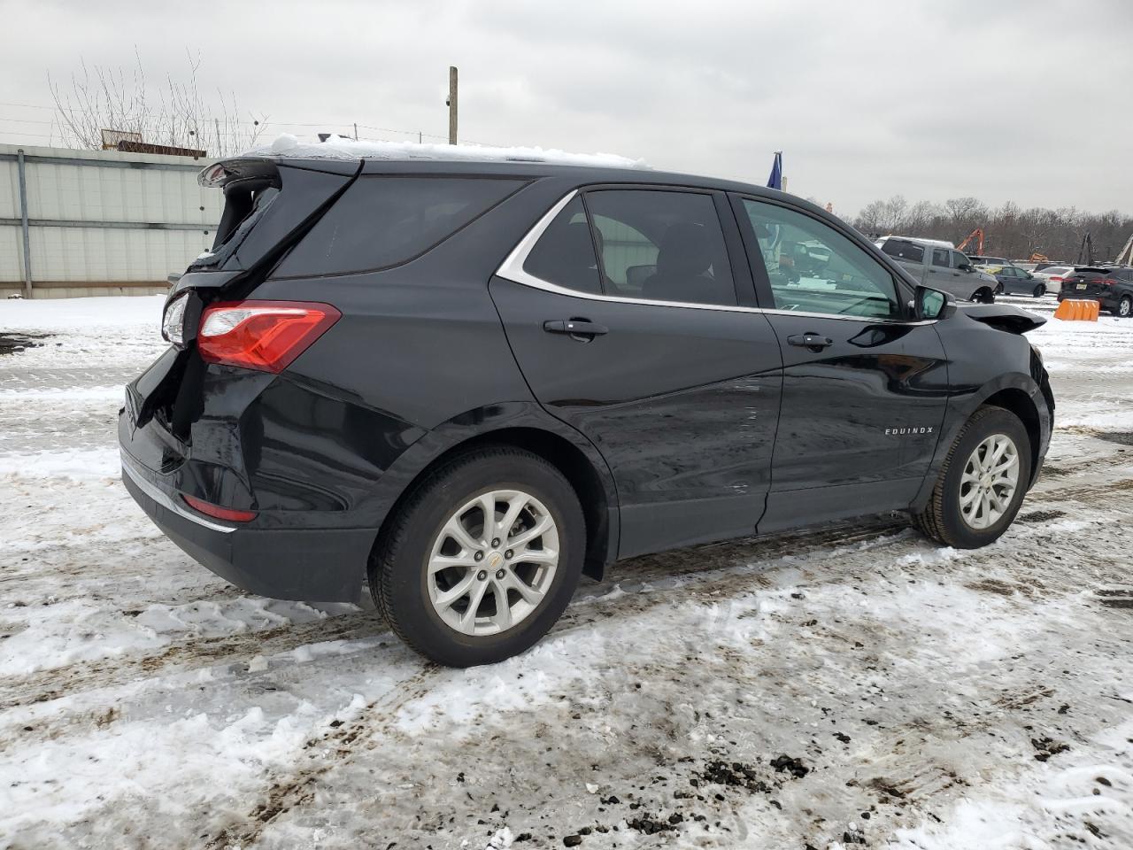 2019 Chevrolet Equinox - Image 3
