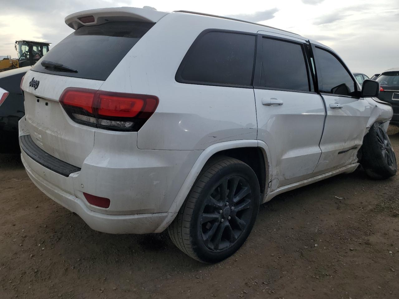 2018 Jeep Grand Cherokee - Image 3