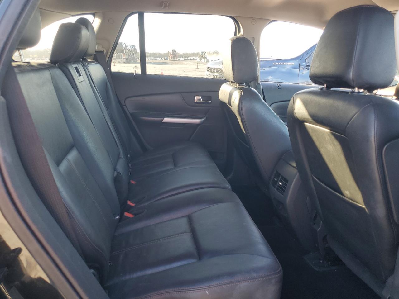 2012 Ford Edge - Image 11