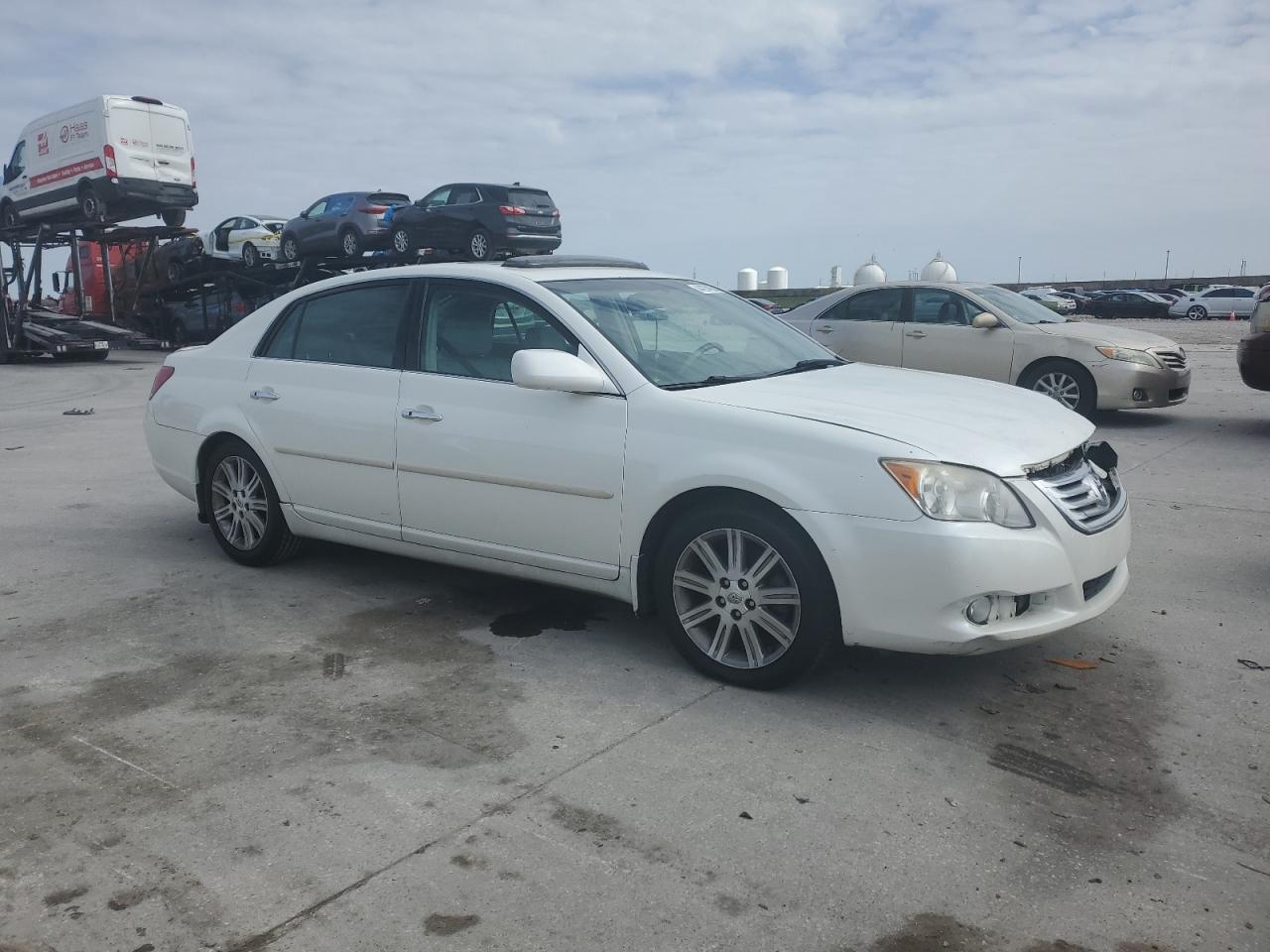 2008 Toyota Avalon - Image 4