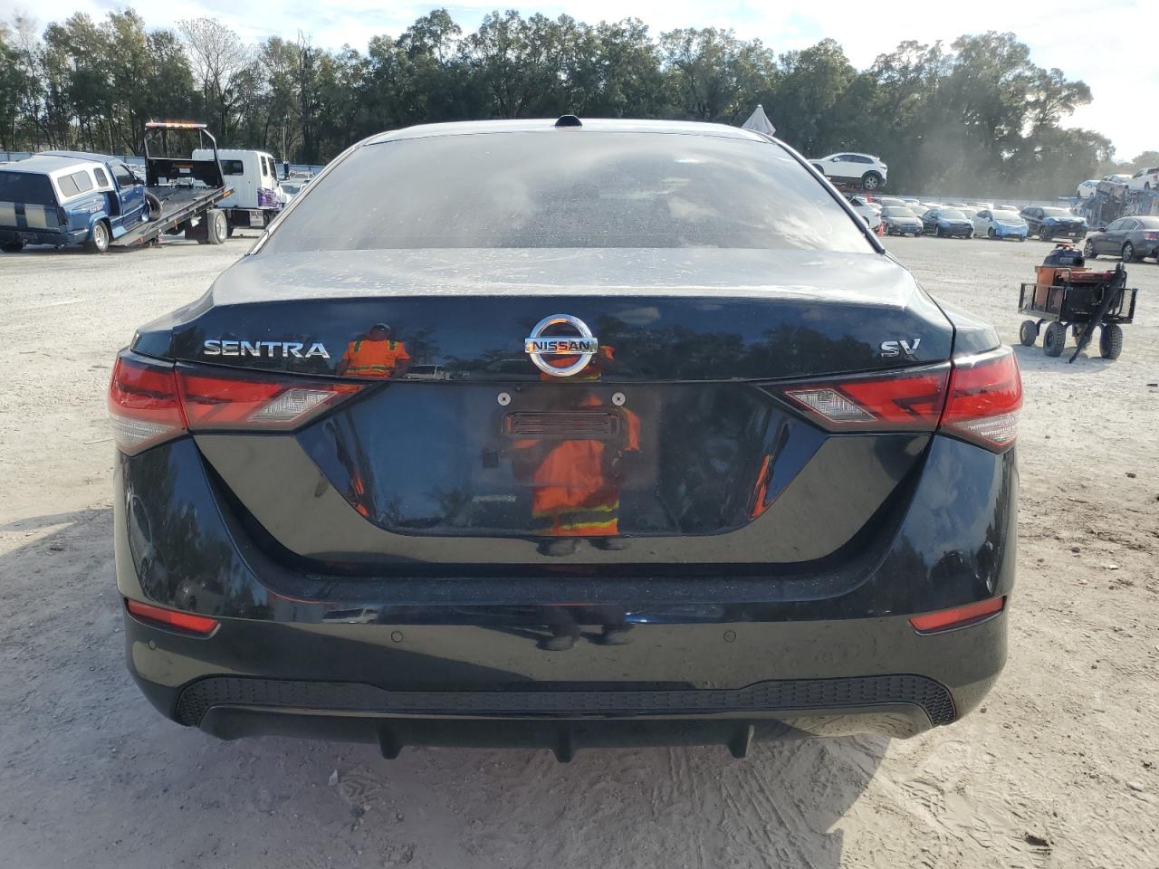 2022 Nissan Sentra - Image 6