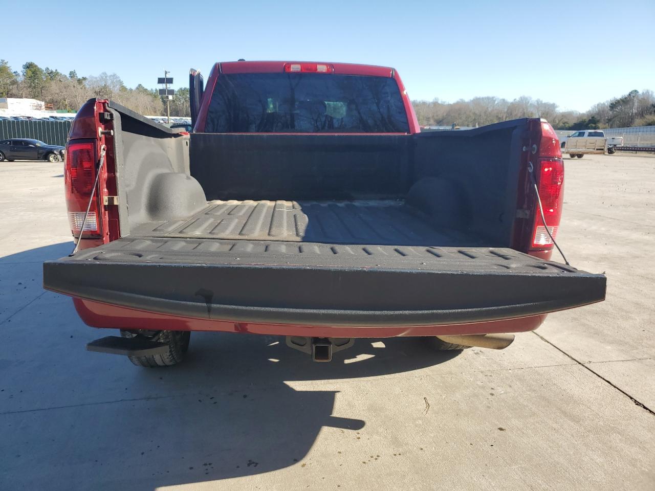 2015 RAM 1500 - Image 6