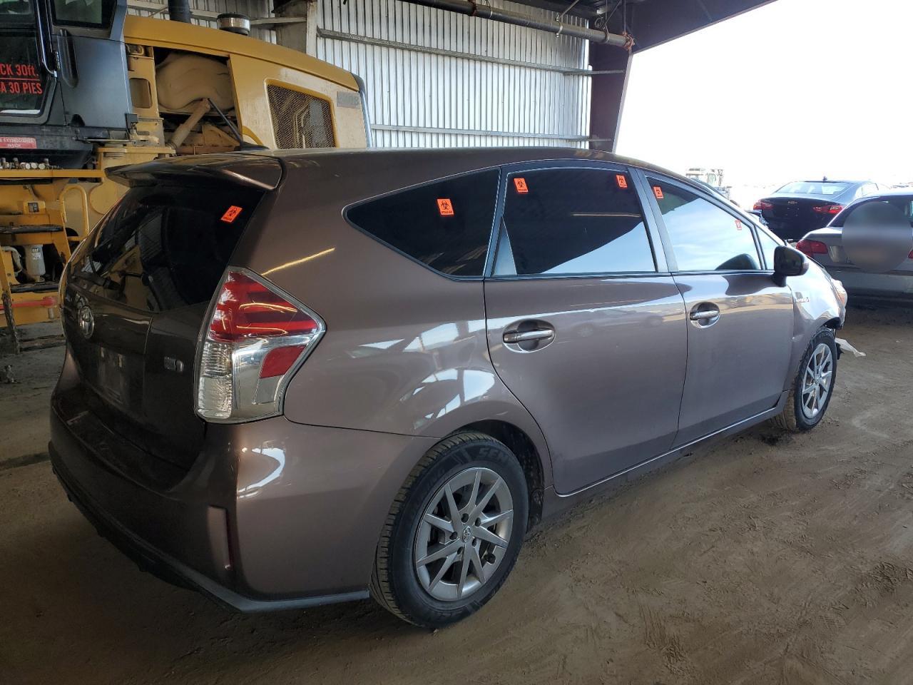 2015 Toyota Prius - Image 3