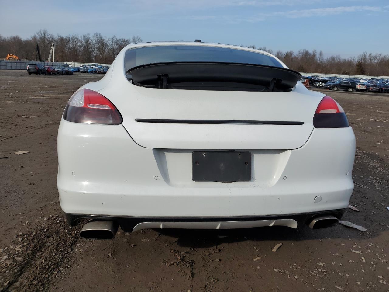 2013 Porsche Panamera 2 VIN: WP0AA2A75DL015347 Lot: 43478295