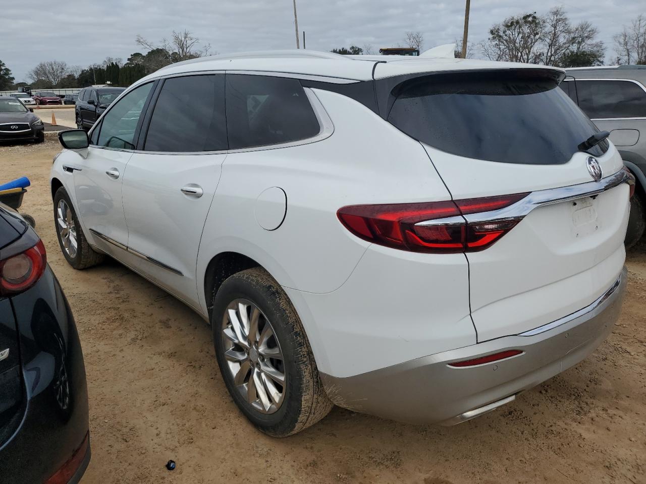 2021 Buick Enclave - Image 2