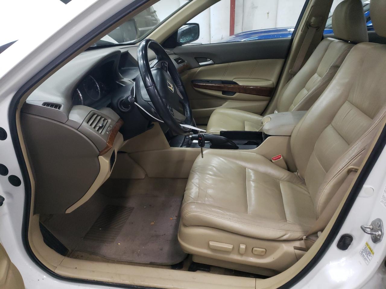 2009 Honda Accord - Image 7