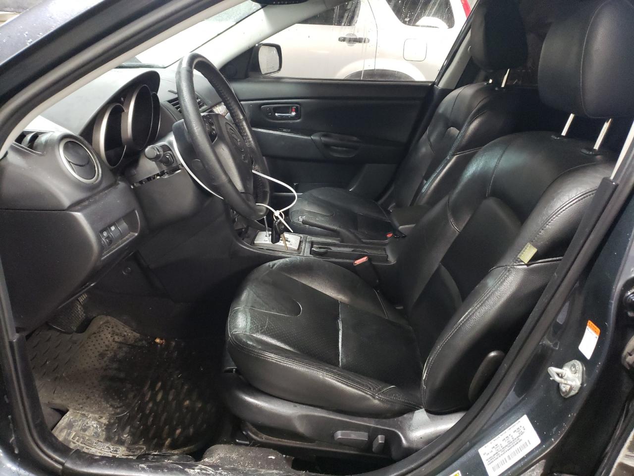 2009 Mazda 3 - Image 7