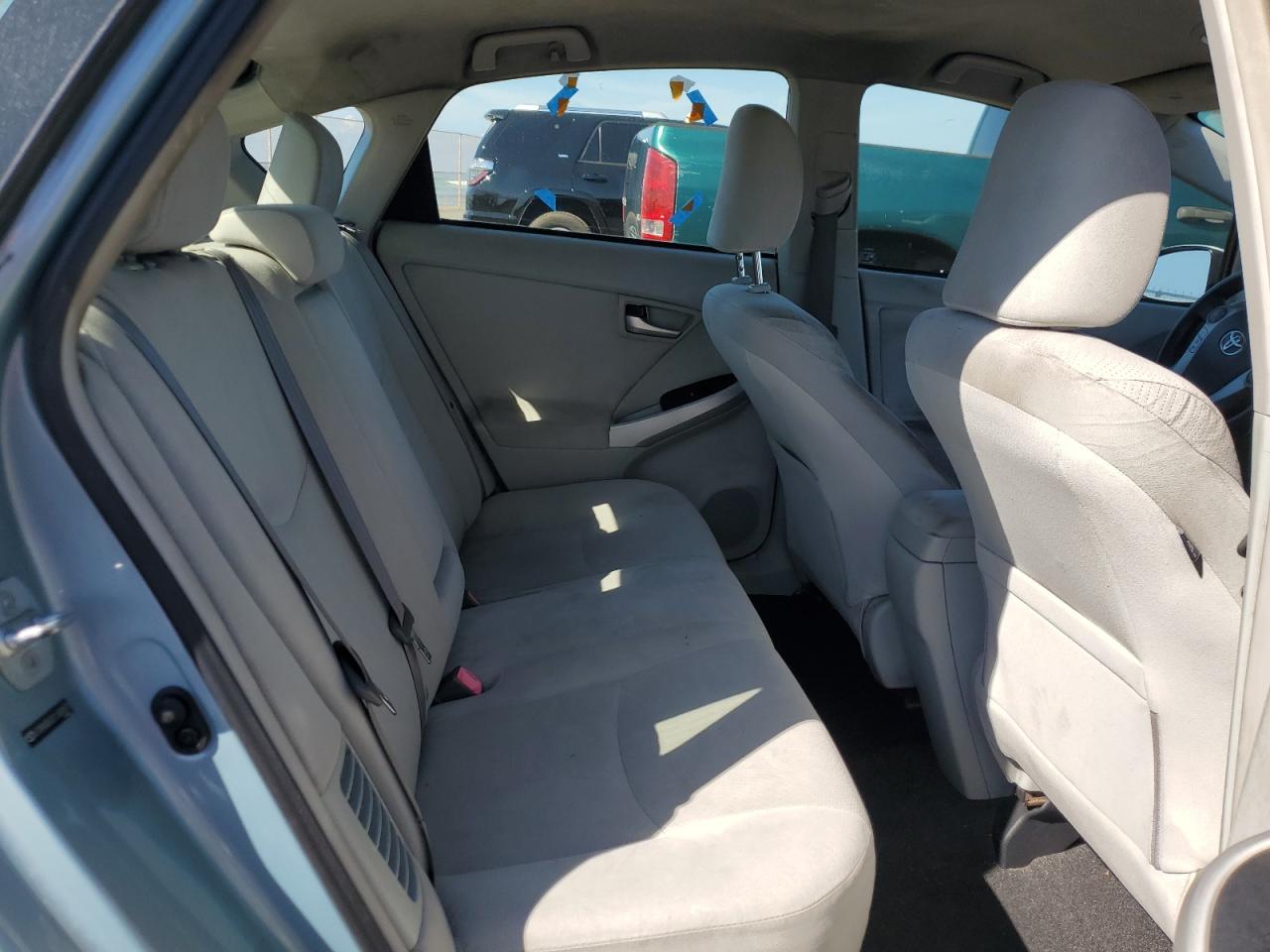2012 Toyota Prius - Image 10