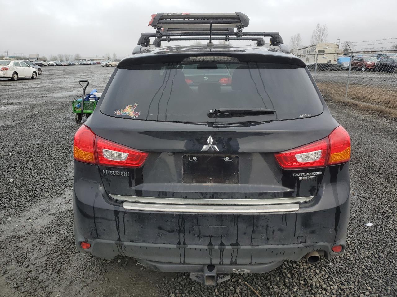2013 Mitsubishi Outlander - Image 6