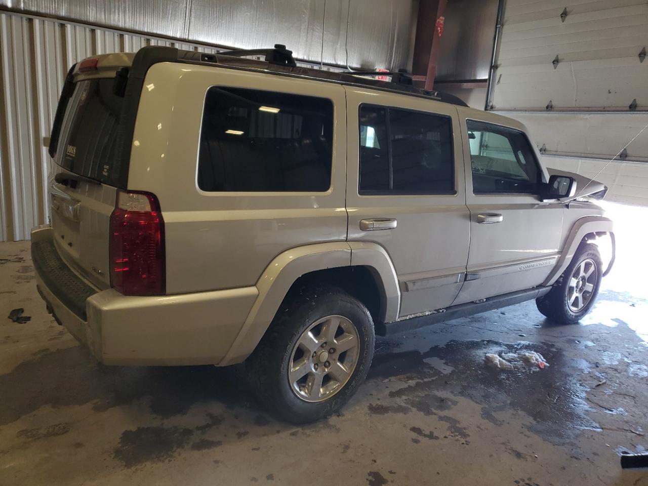 2007 Jeep Commander - Image 3