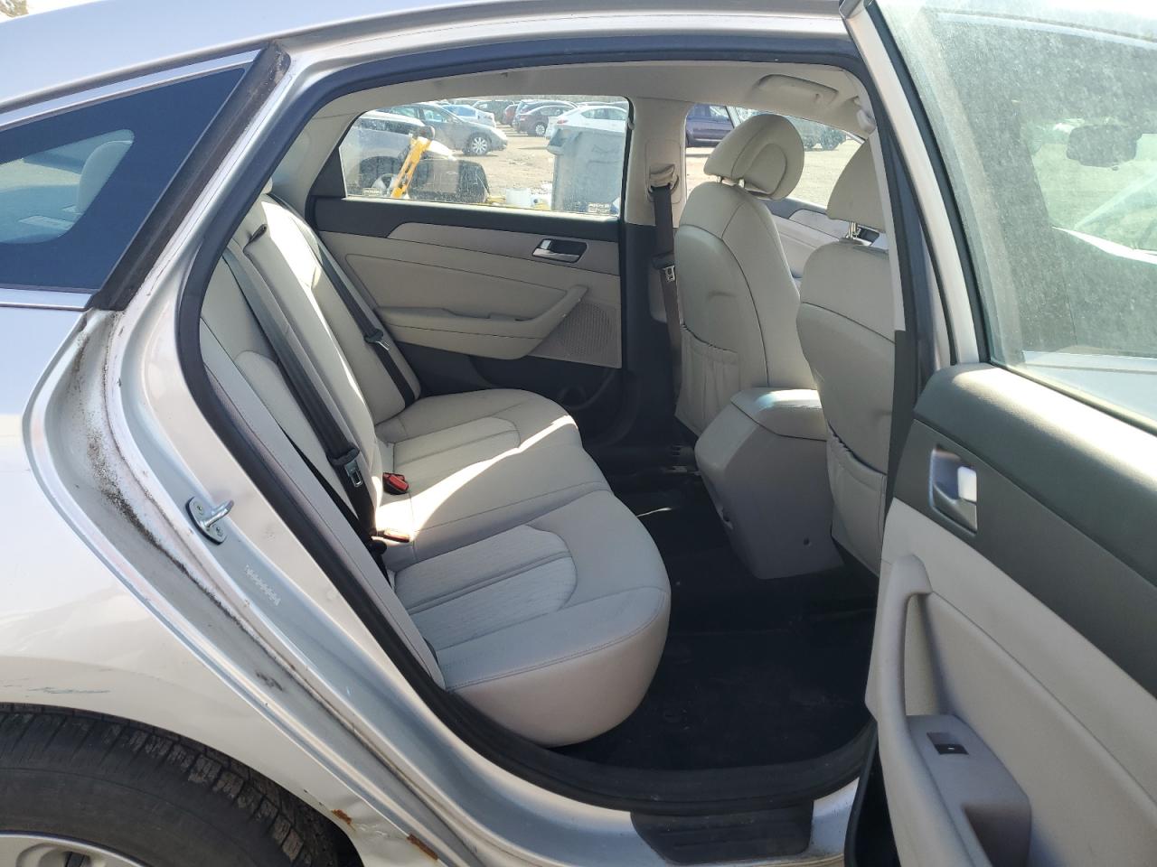 2016 Hyundai Sonata - Image 10