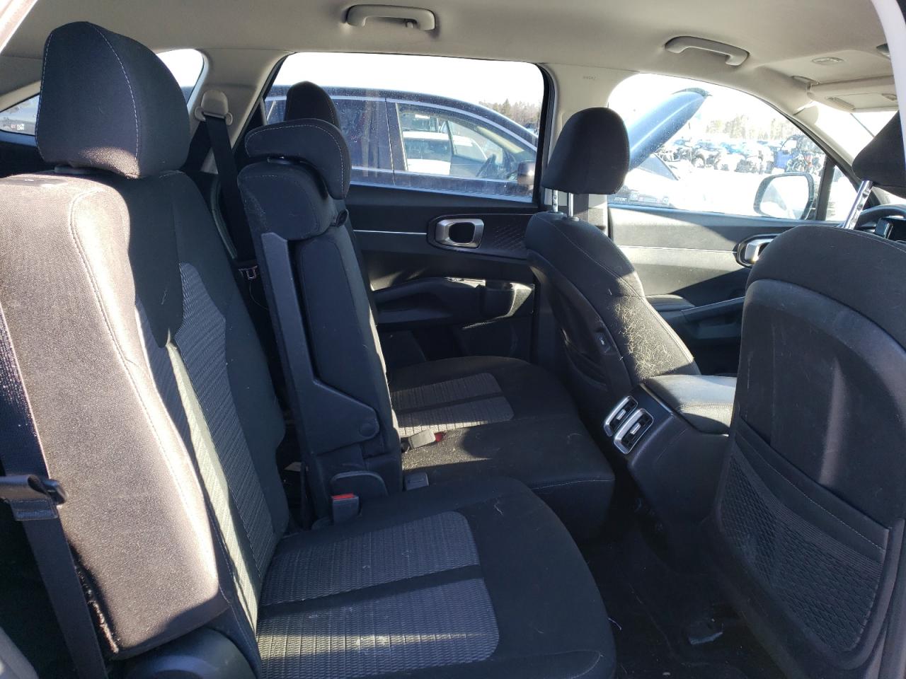 2021 Kia Sorento - Image 11
