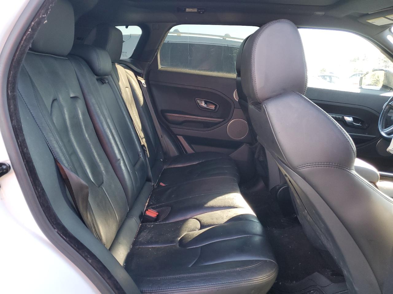 2015 Land Rover Range Rover - Image 11