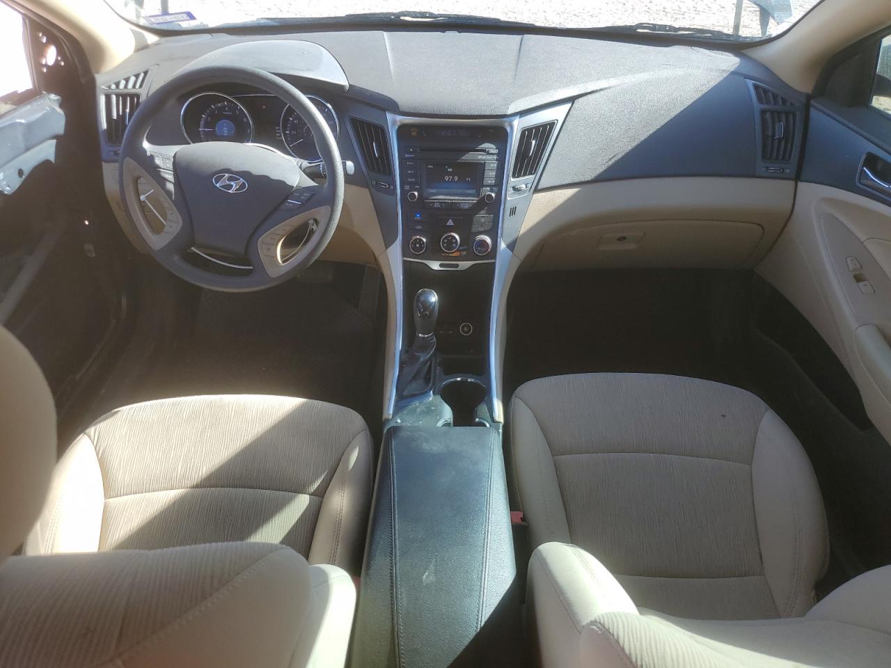 2014 Hyundai Sonata - Image 8