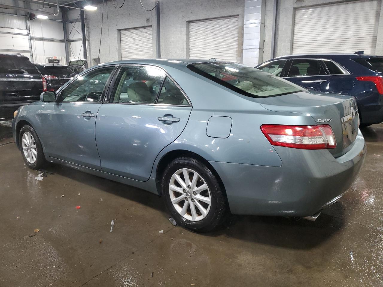 2010 Toyota Camry - Image 2