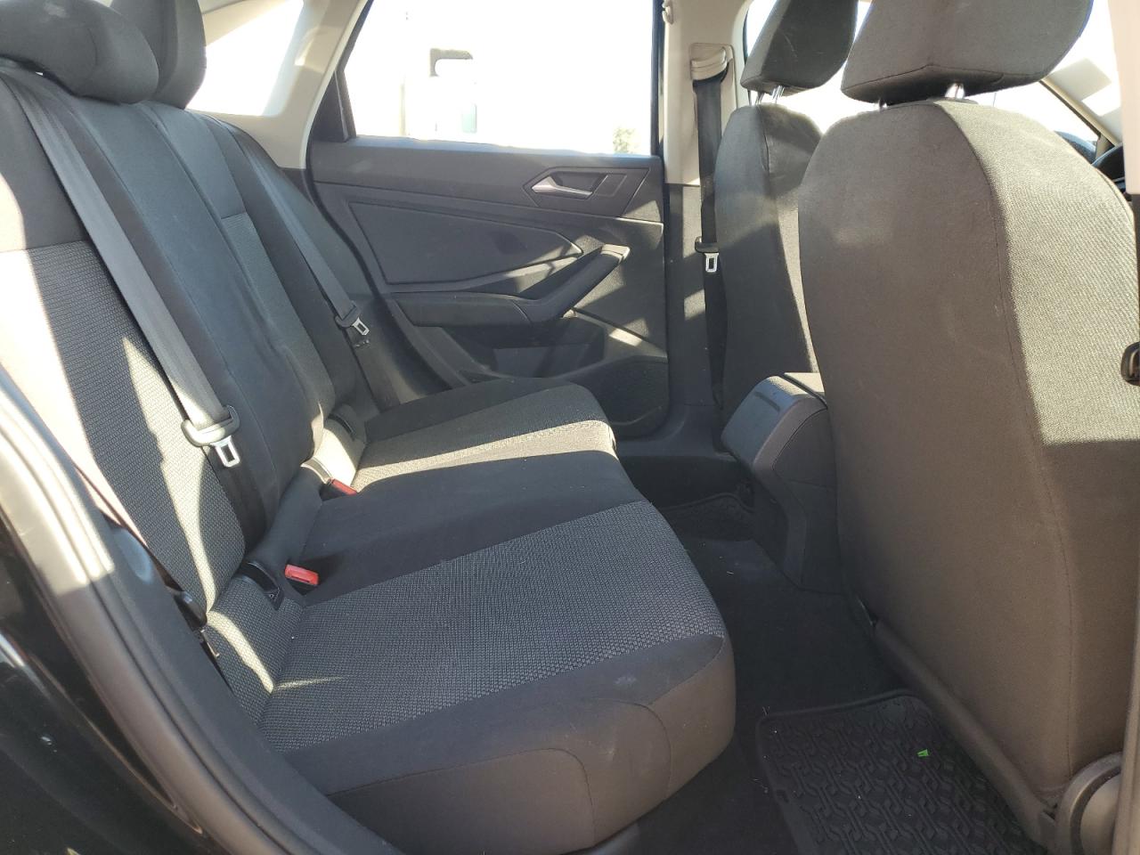 2019 Volkswagen Jetta - Image 10