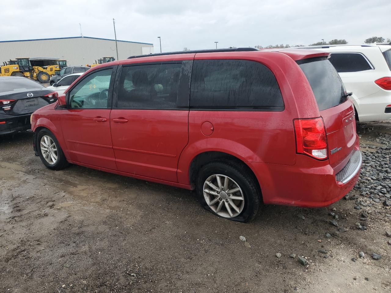 2014 Dodge Caravan - Image 2