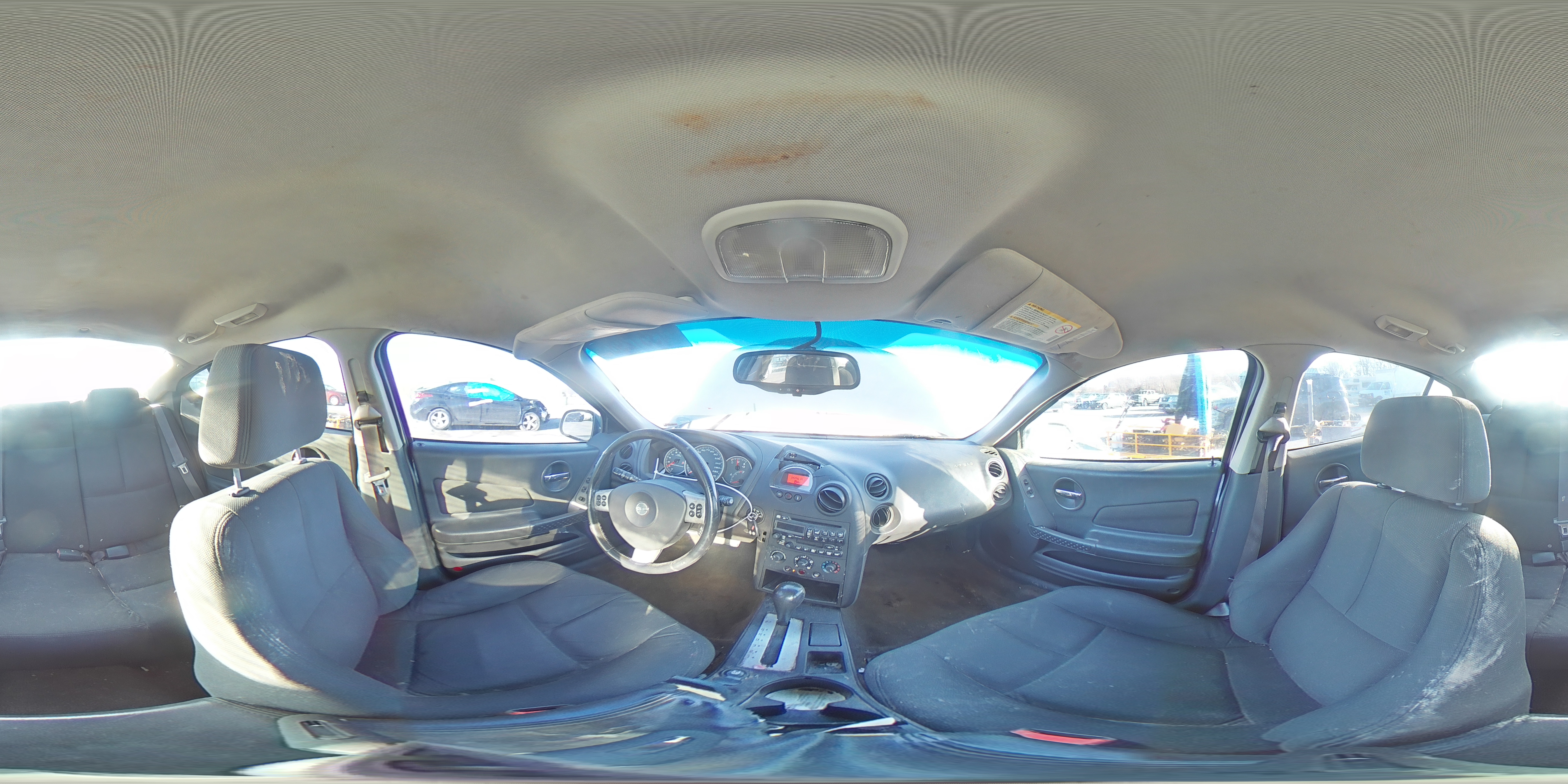 2004 Pontiac Grand Prix - Image 13