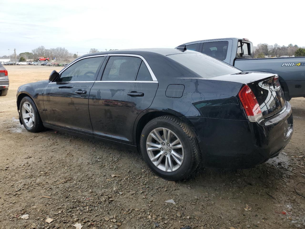 2017 Chrysler 300 - Image 2